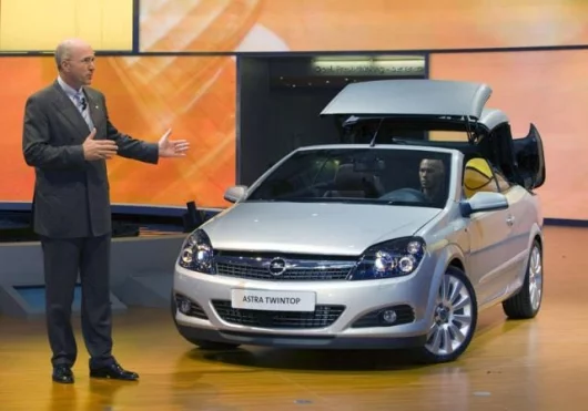 The Opel Astra TwinTop