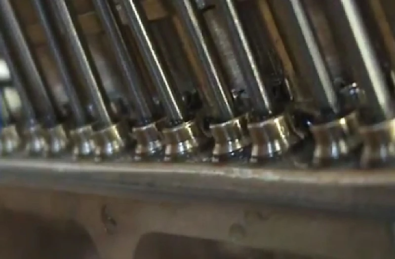 Patelo's miniature V12
