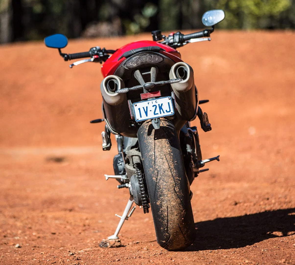 Triumph Speed Triple S: tidy looking rear end with Pirelli Supercorsa tires