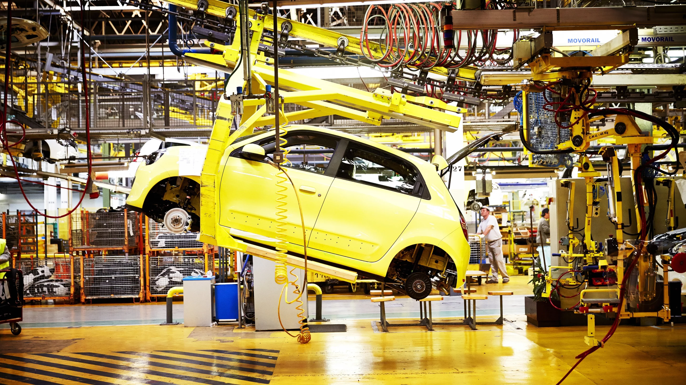 Renault Twingo being assembled