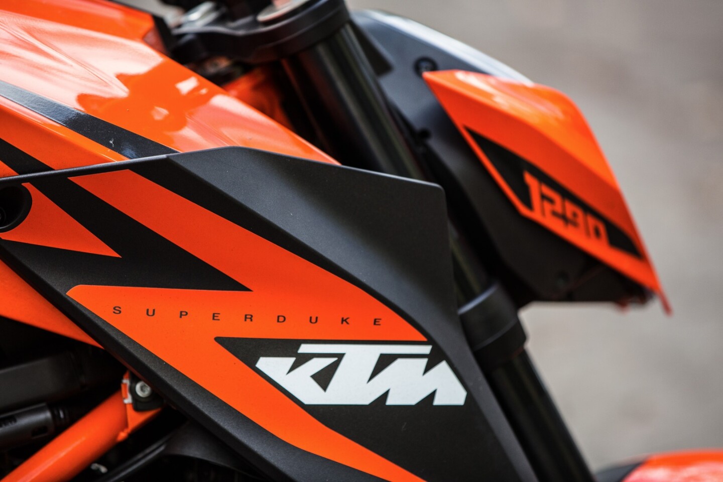 The KTM 1290 Super Duke R has no shortage of beautiful angles, if you like your beauty on the brutal side