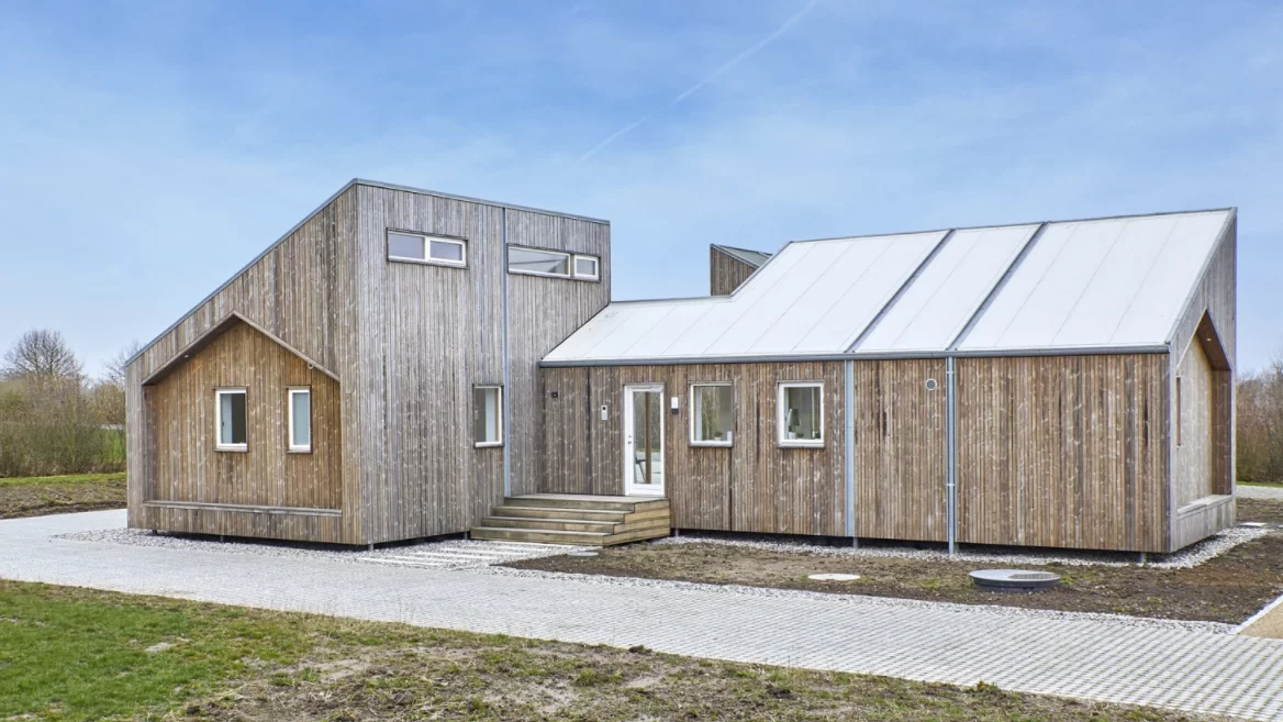 The Biological House is the first construction to be completed at Biotope in the town of Middlefart, an exhibition park for sustainable construction