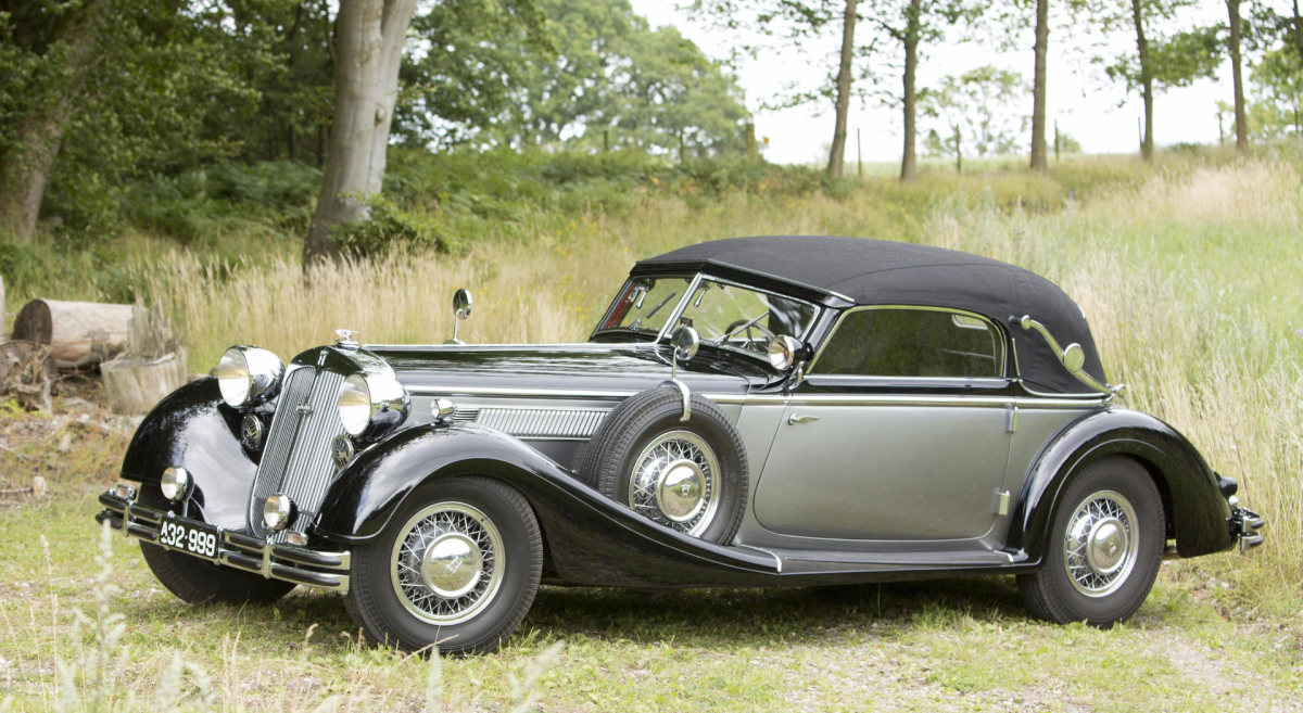 This 1937 HORCH 853 SPORT CABRIOLET sold for DKK 3,507,500