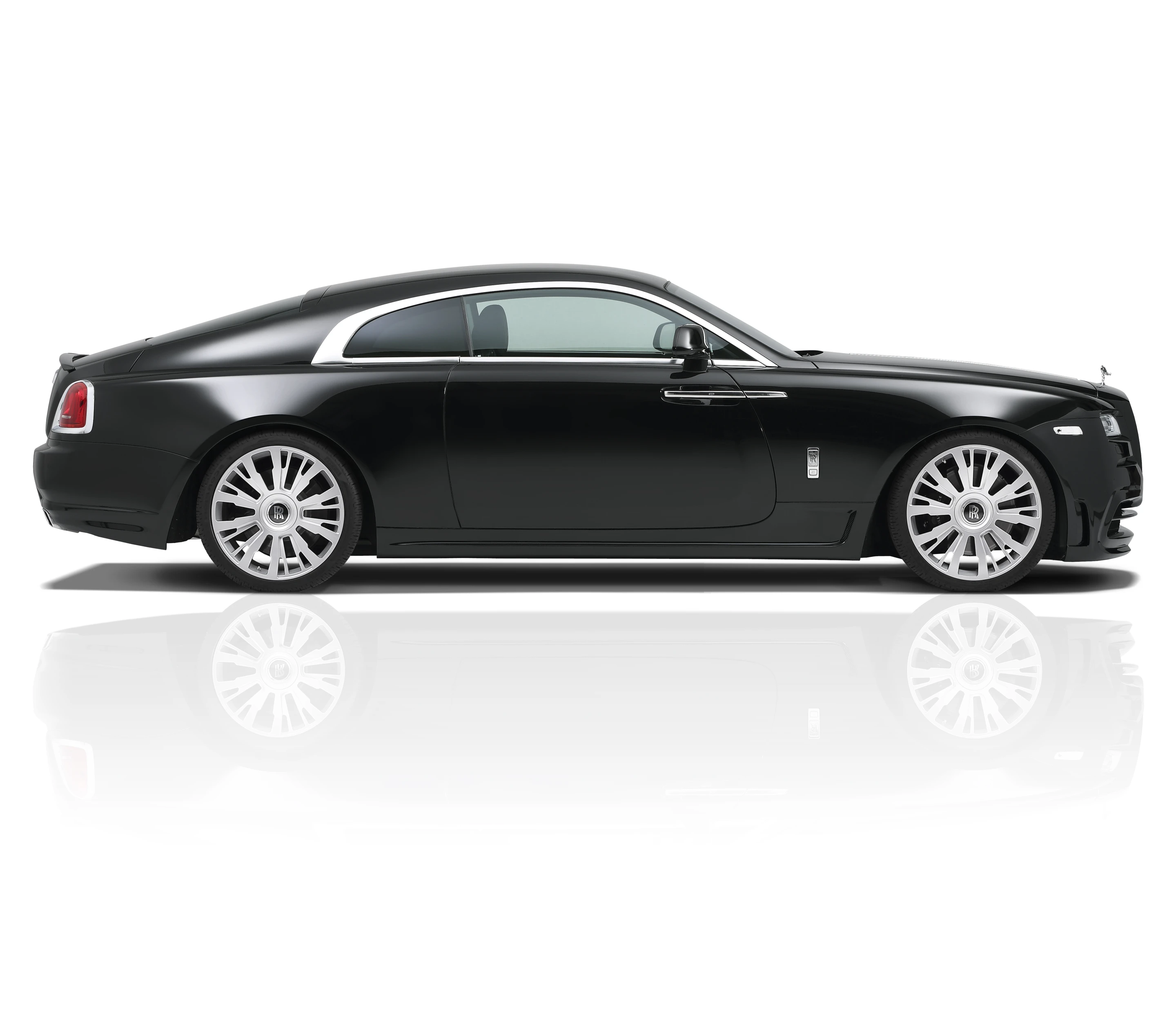 The SPOFEC package has carbon ceramic brakes