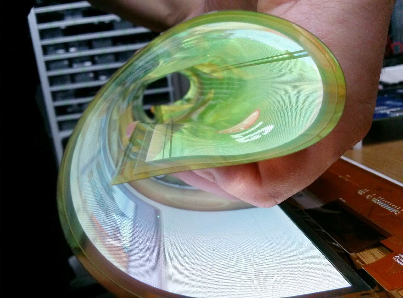 LG Display's 18-in rollable OLED panel boasts 1,200 x 810 pixel resolution