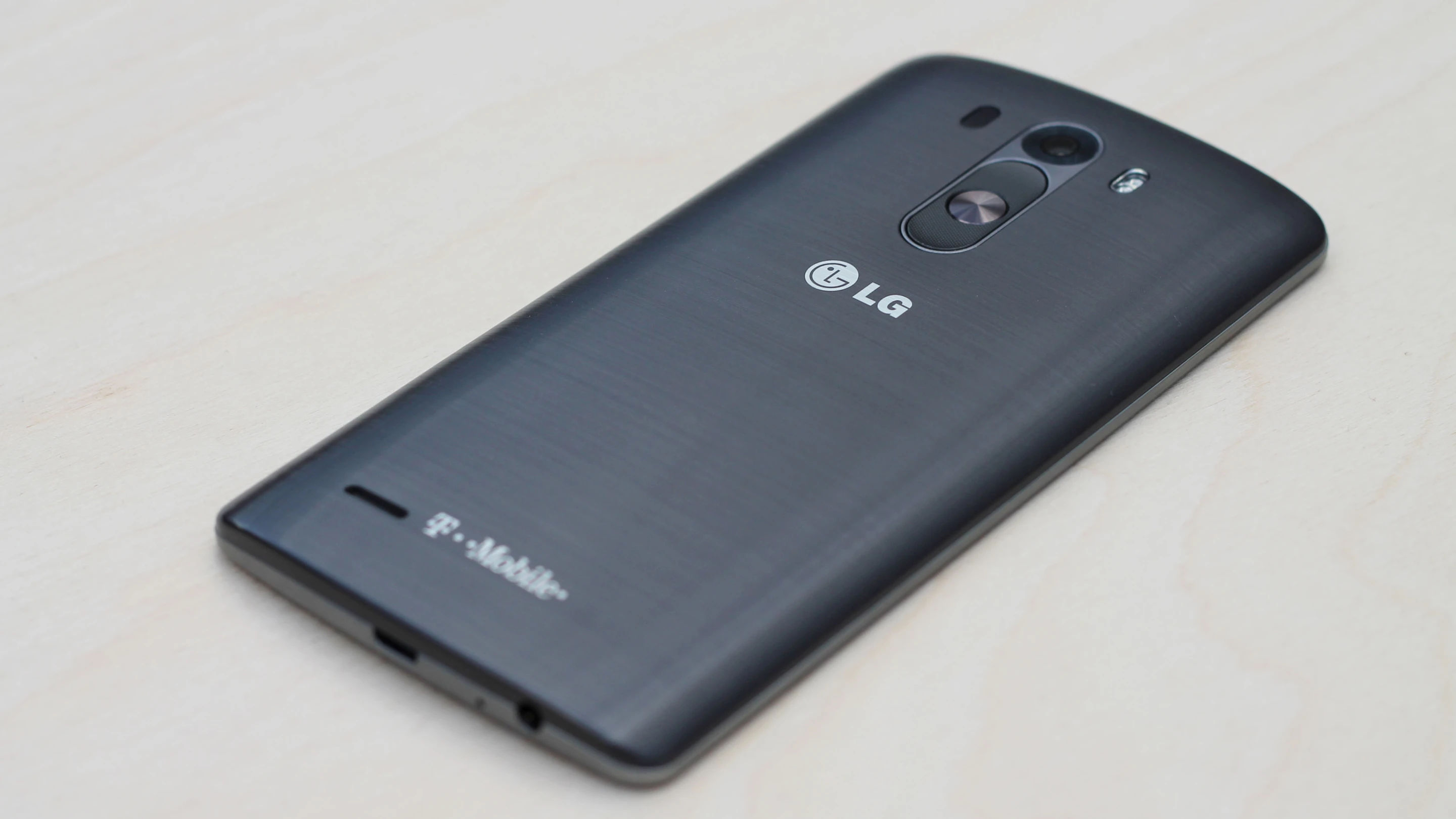 Another look at the G3's faux metal (plastic) finish (Photo: Will Shanklin/Gizmag.com)