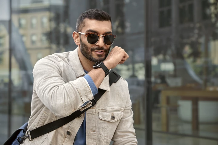 The Venu 2 Plus is slightly smaller than last year's Venu 2 smartwatch, but comes with a microphone and speaker for on-wrist communication