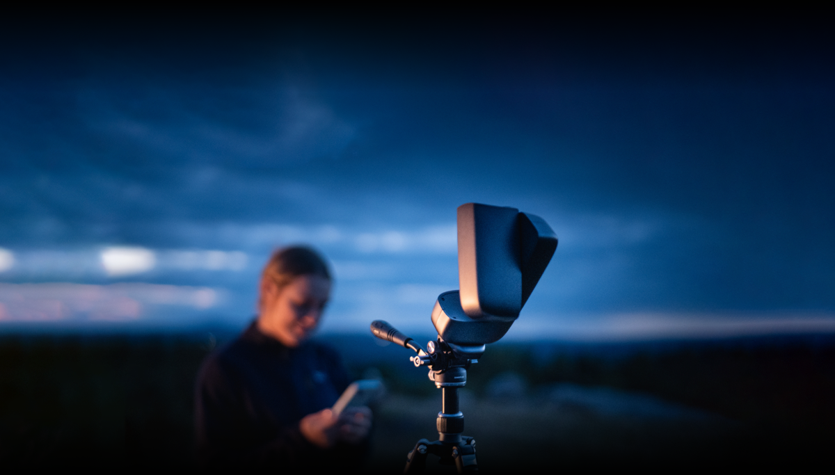Lightweight smart telescope simplifies deep sky exploration