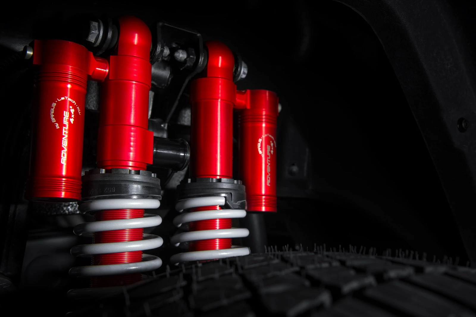 Brabus adds a custom suspension with height-adjustable aluminum struts