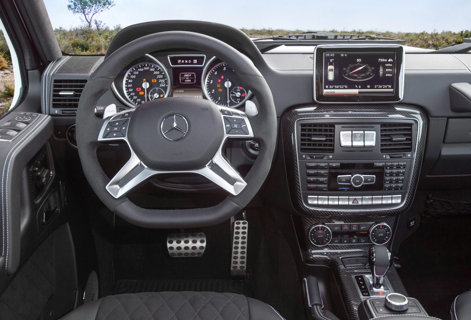Inside the G500 4x4 Squared show car
