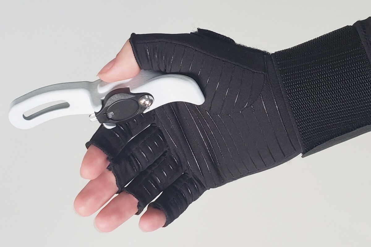 The BrailleWear glove should ultimately sell for around $300
