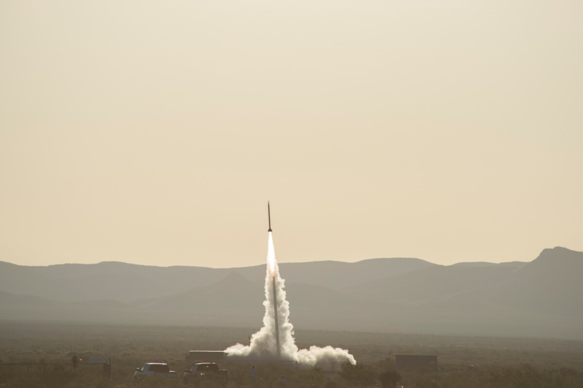 Test rocket lifting off in New Mexico