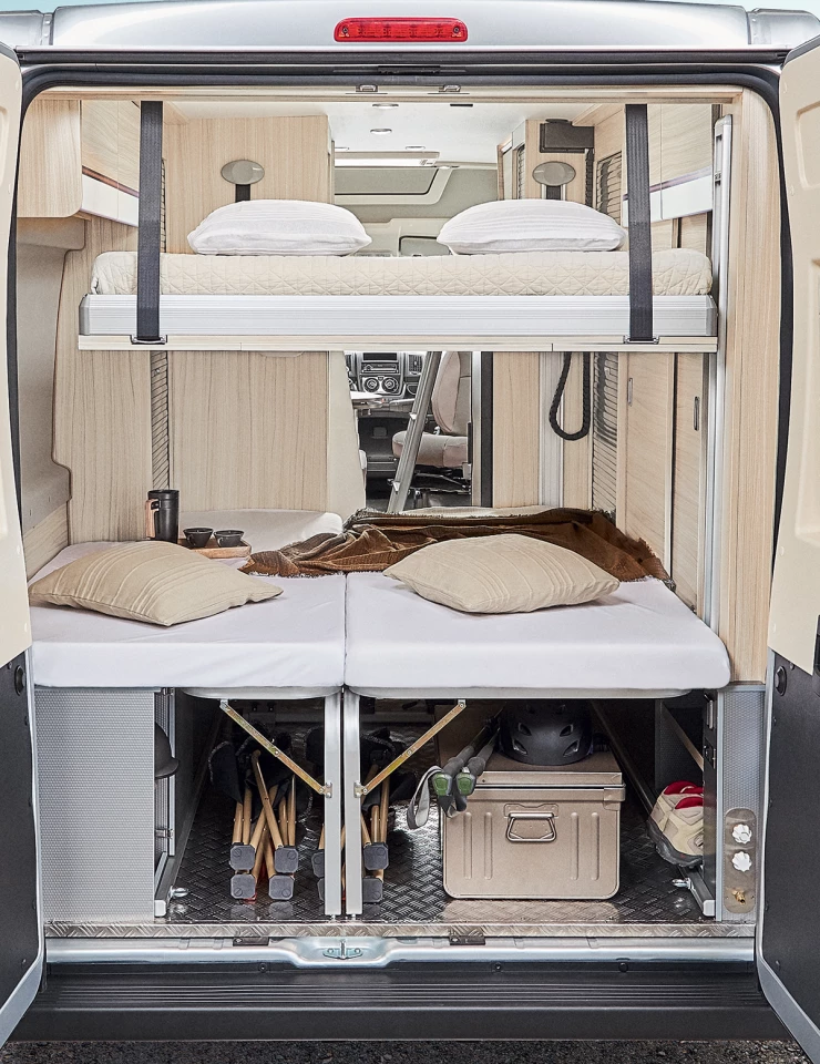 Opt for the available double lower bed, and the D60 is a four-person family van that carries plenty of gear