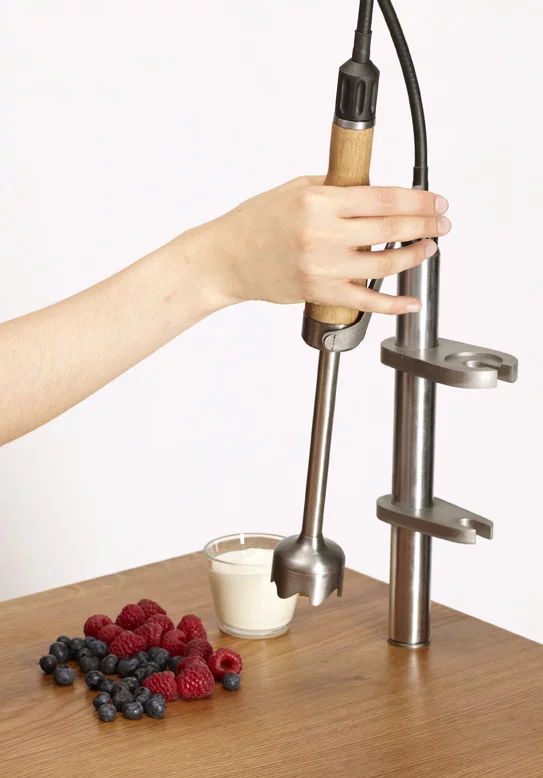 The R2B2's transmission can give the hand blender 10,000 rpm