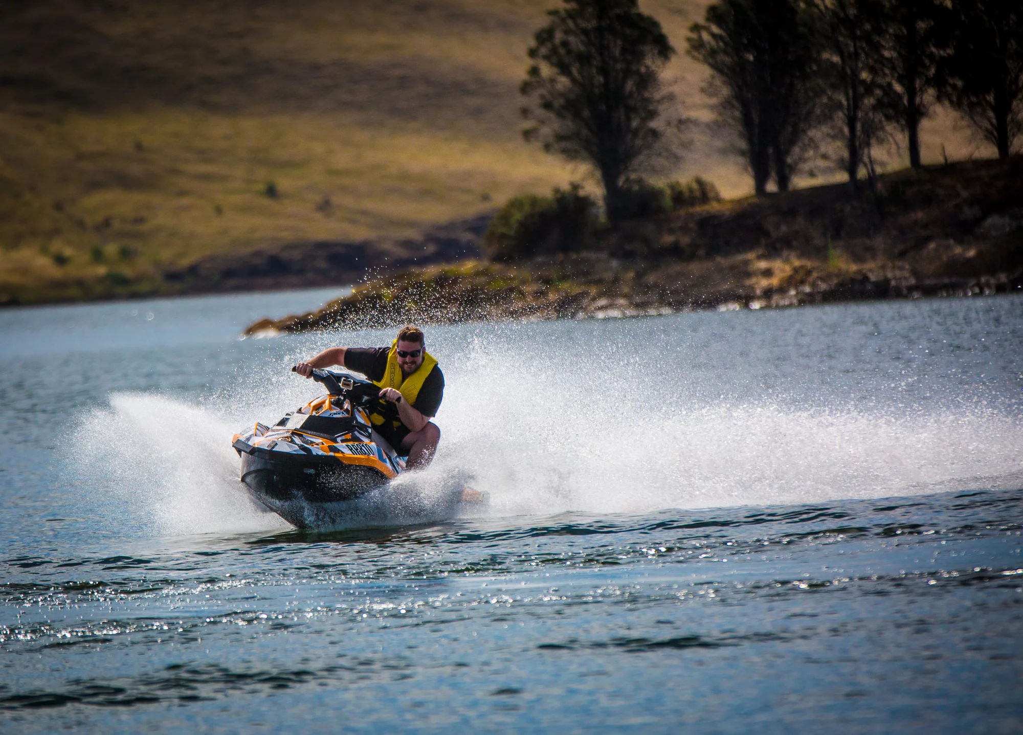 Gizmag's Loz Blain comes to grips with the Sea-Doo Spark (Photo: Noel McKeegan/Gizmag.com)