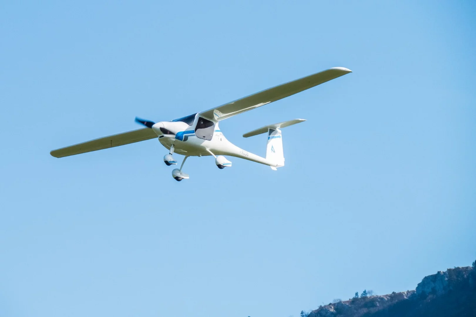The plane can fly for up to one hour on a single battery charge