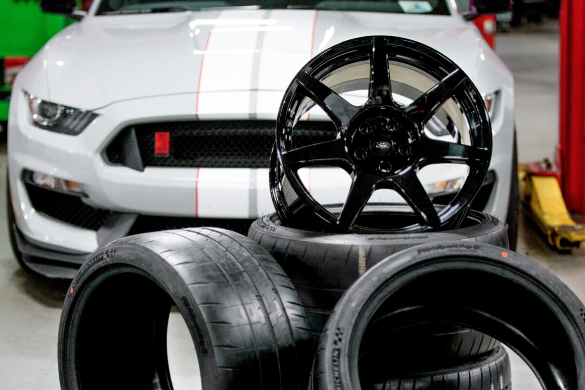A special ceramic coating has been used to strengthen the wheels