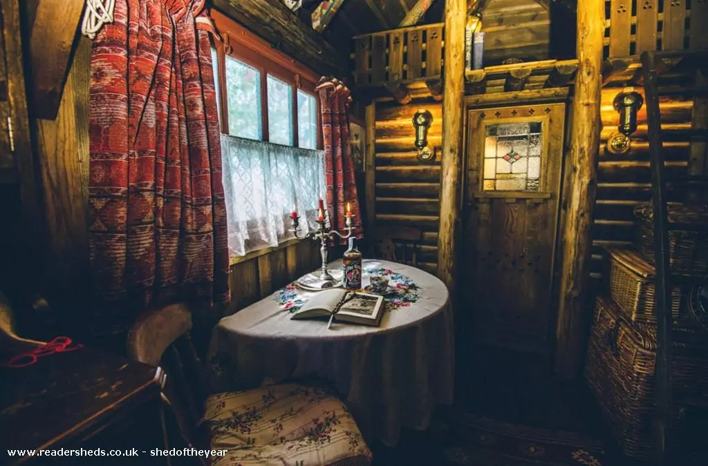 The Talliston Cabin is designed as an outdoor room that gives all the feeling of living in the middle of a forest