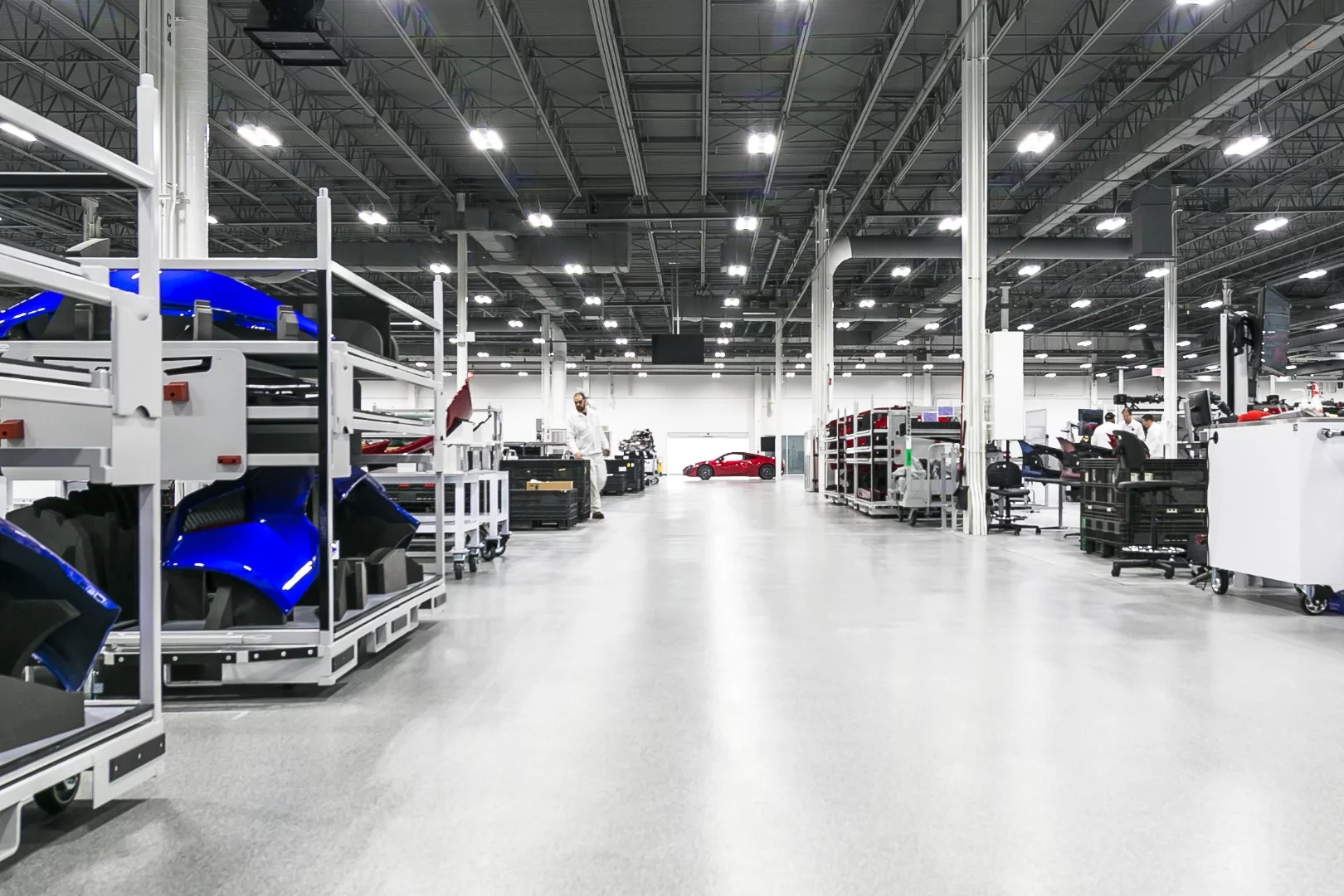 Acura NSX: The factory floor looks as clean as any NASA rover room