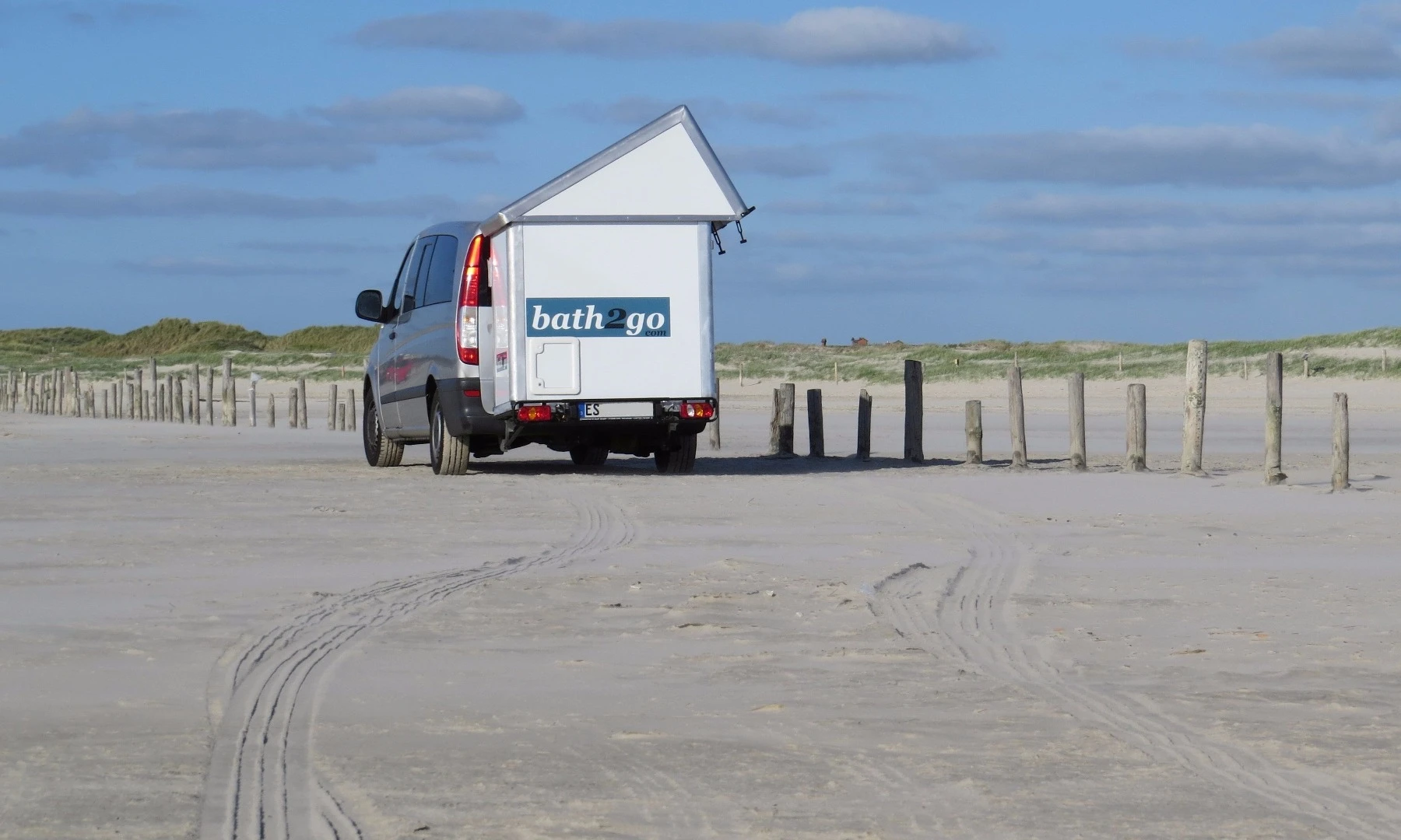 More sturdy than a bathroom tent, without taking up space inside your camper van