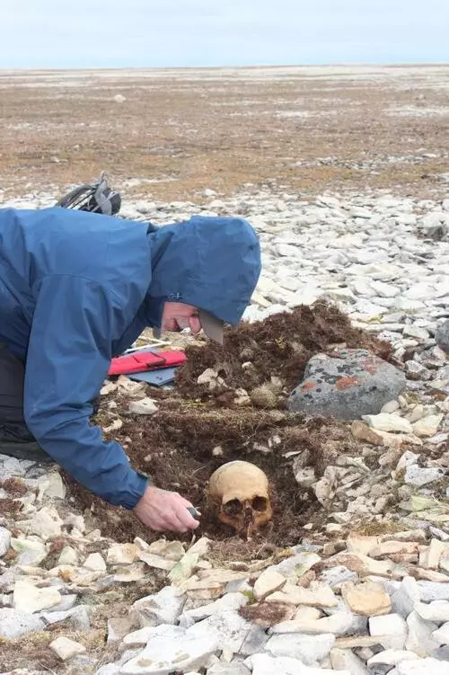 The University of Waterloo's Prof. Douglas Stenton excavating an as-yet unidentified sailor whose remains were found with those of John Gregory
