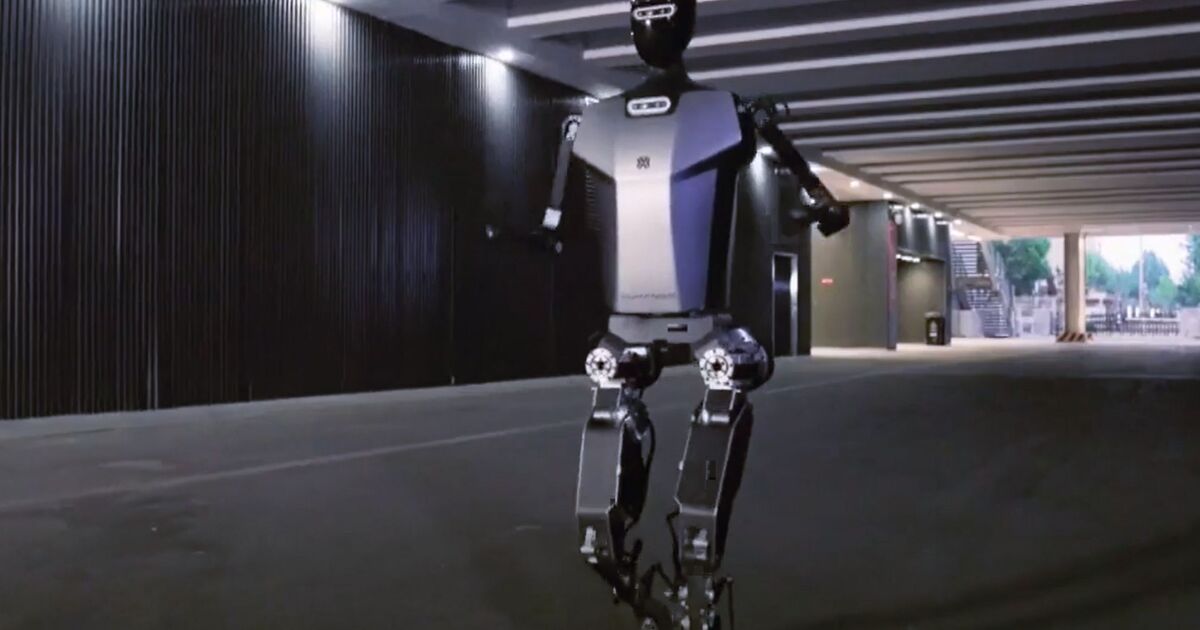 China’s home-grown general-purpose humanoid jogs out at 6 km/h