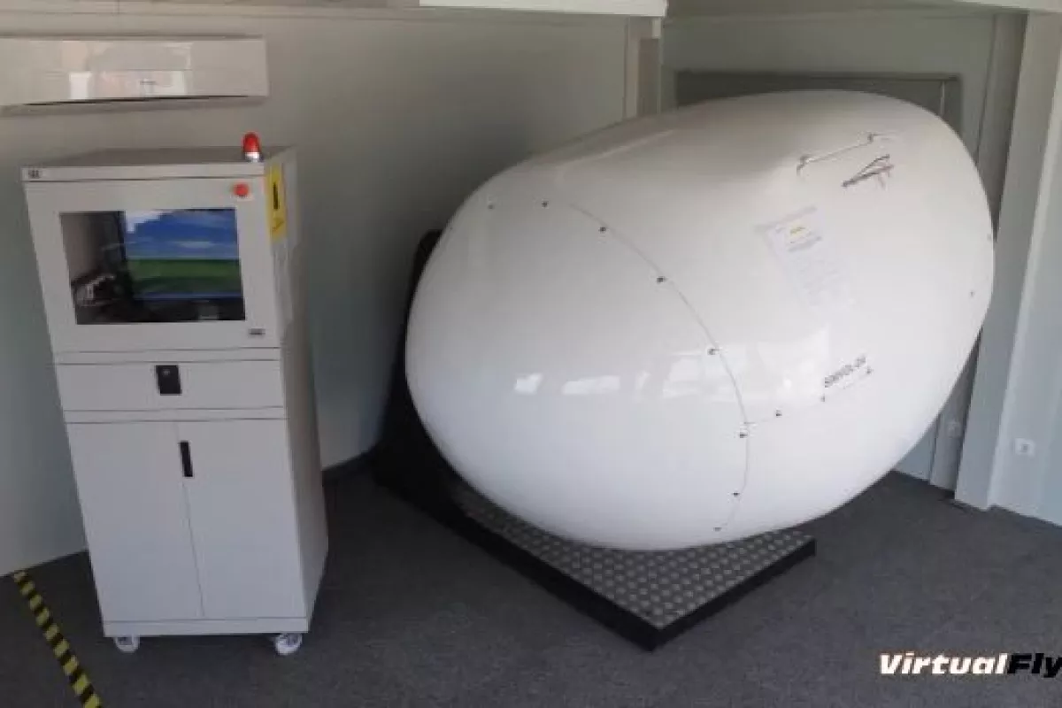 The OVO-4 is a full-motion, fully-enclosed light aircraft flight simulator, that can be yours for just under $60,000 (Photo: VirtualFly)