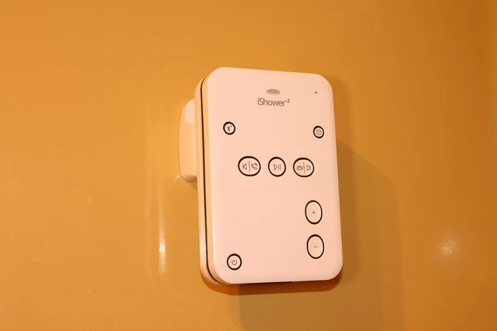 An impressive range of 200 feet ensures a strong connection across the house