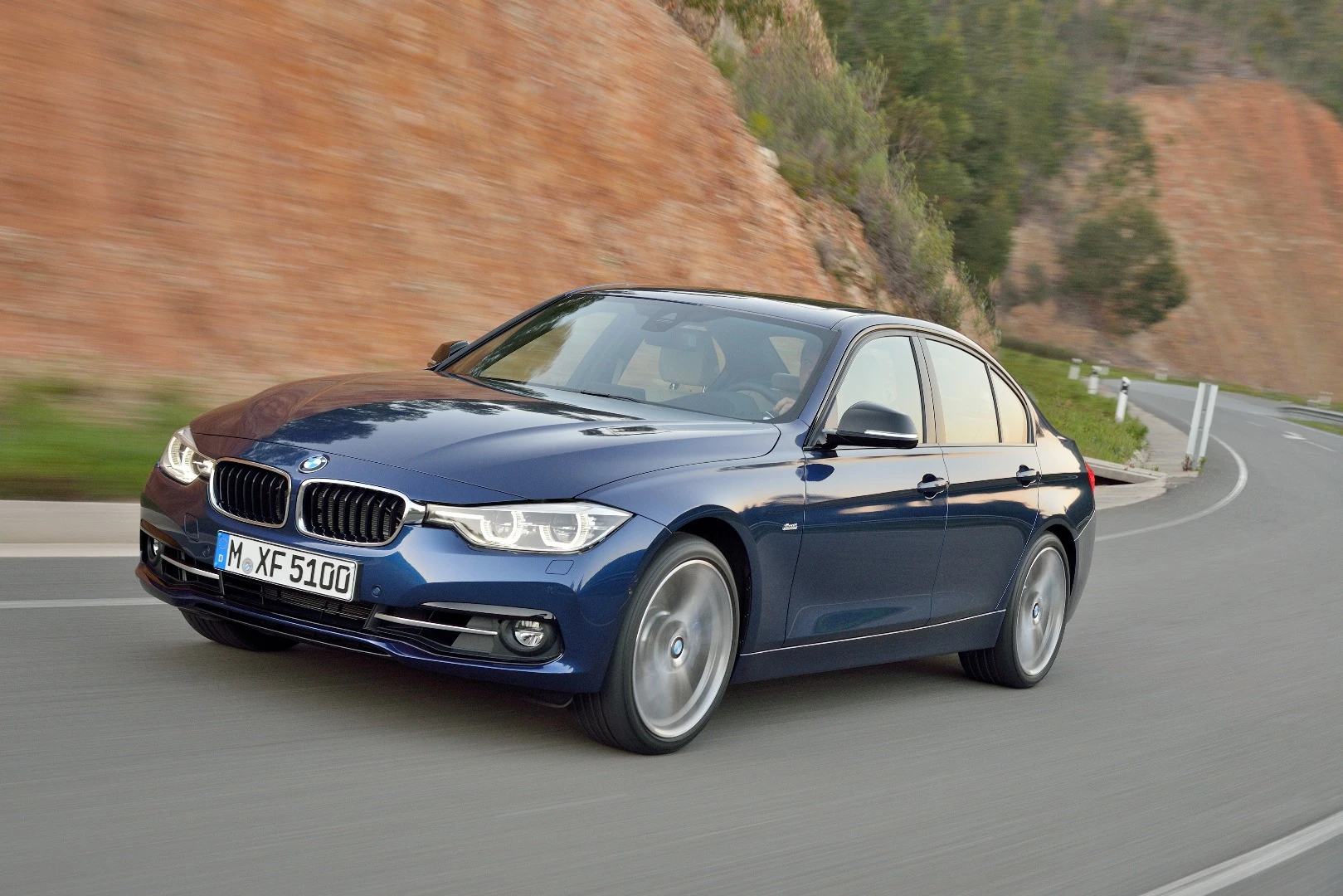 A broad range of engines are available on the new 3 Series