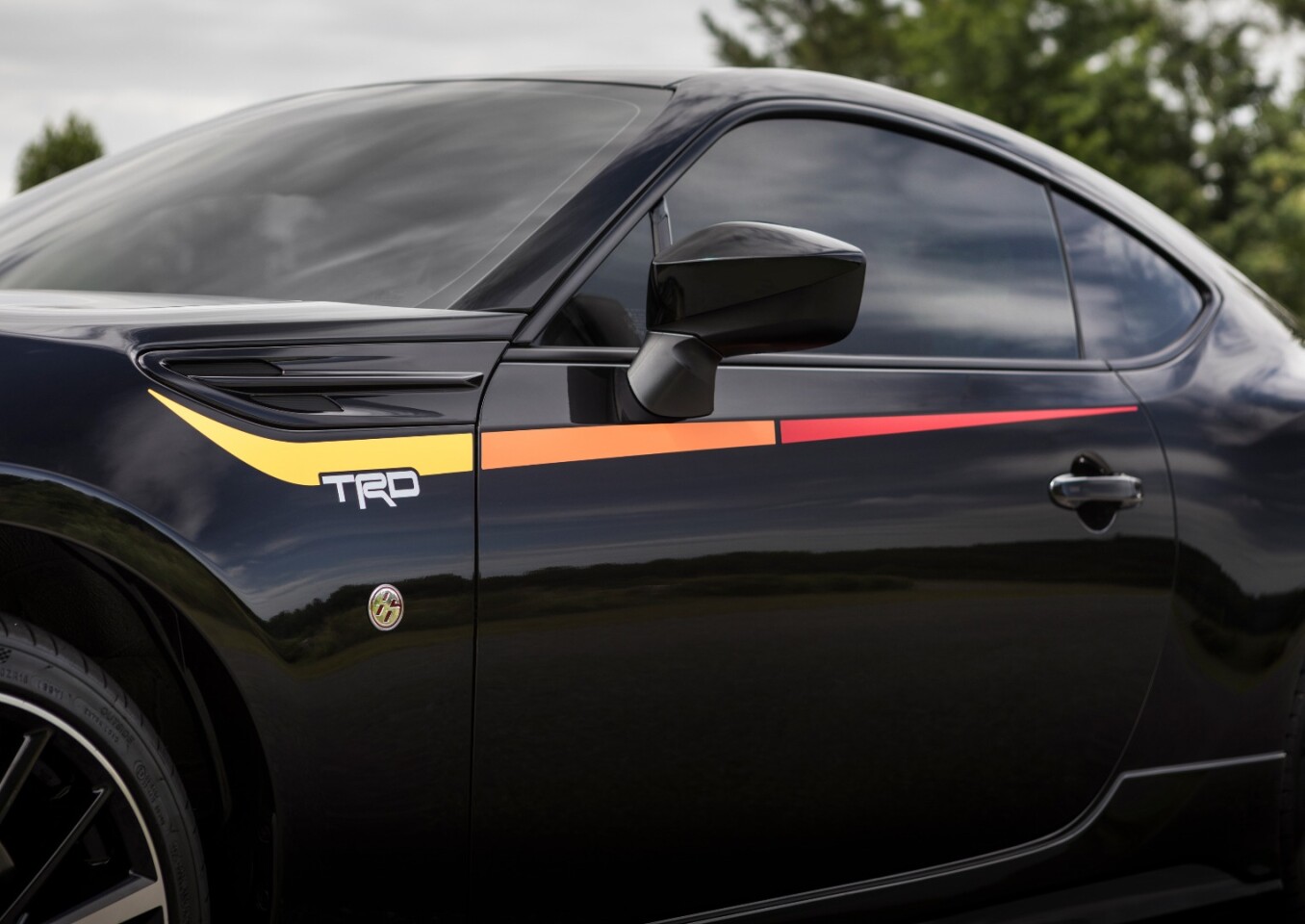 The Raven paint and tri-color TRD graphics are found only on this special edition