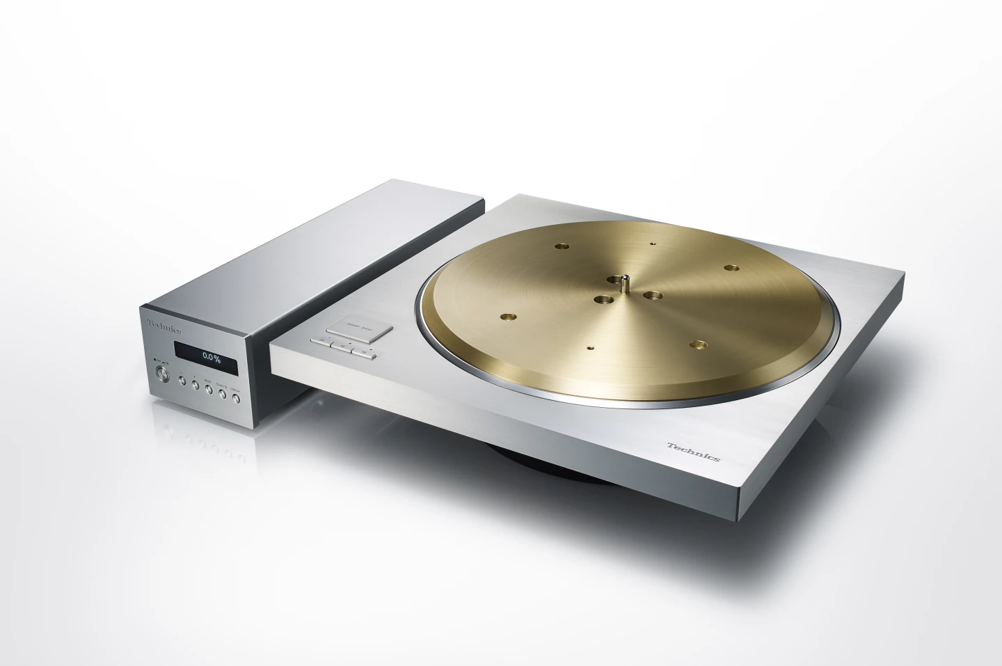 The Technics SP-10R turntable platter comprises a 10 mm brass weight containing 12 tungsten weights and vibration-damping rubber