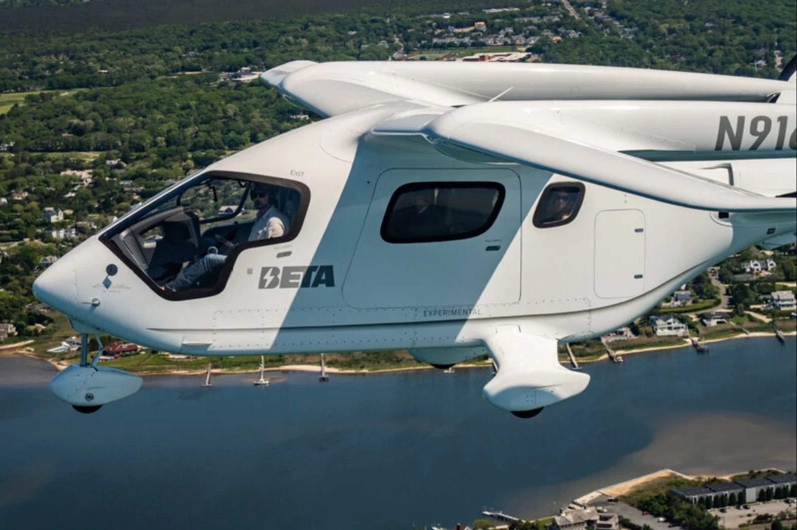 The ALIA electric CTOL aircraft took on four passengers for its 45-minute demonstration flight from Long Island to JFK