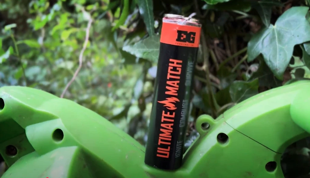 At just 4 x 1 in, the little Ultimate Match capsule packs easily and guarantees to earn its keep if you're having trouble getting a fire lit