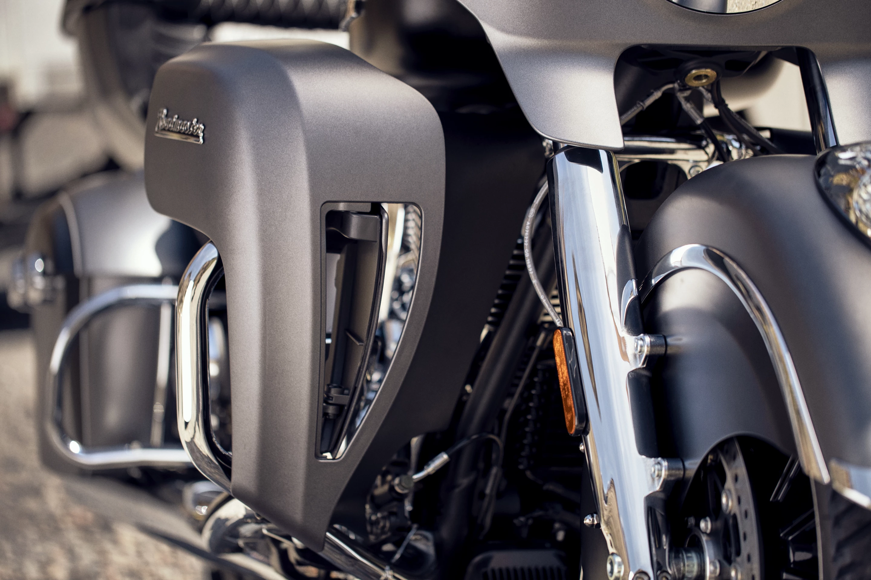 2019 Indian Roadmaster: increased airflow to the rider's legs through new adjustable lower fairings