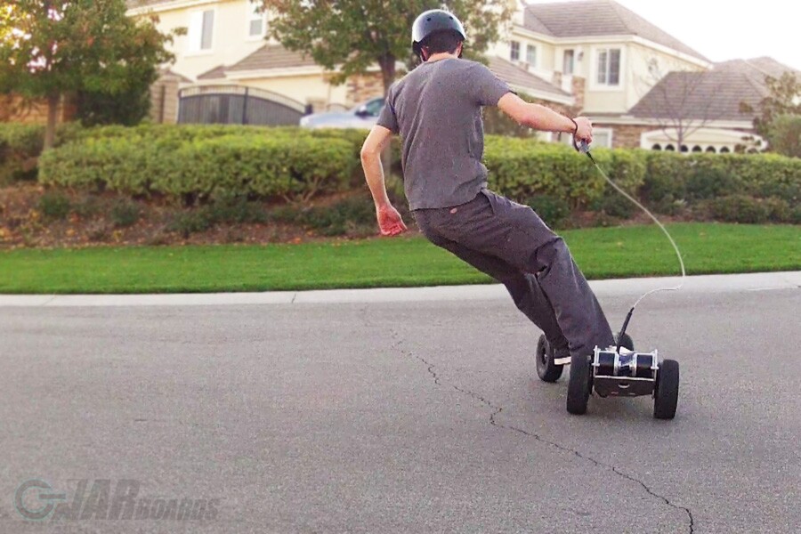 Very tight turns are possible