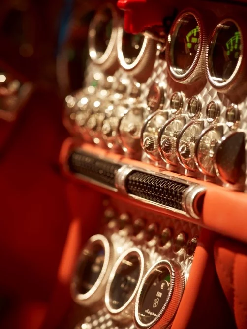 All that glitters ... inside the Spyder