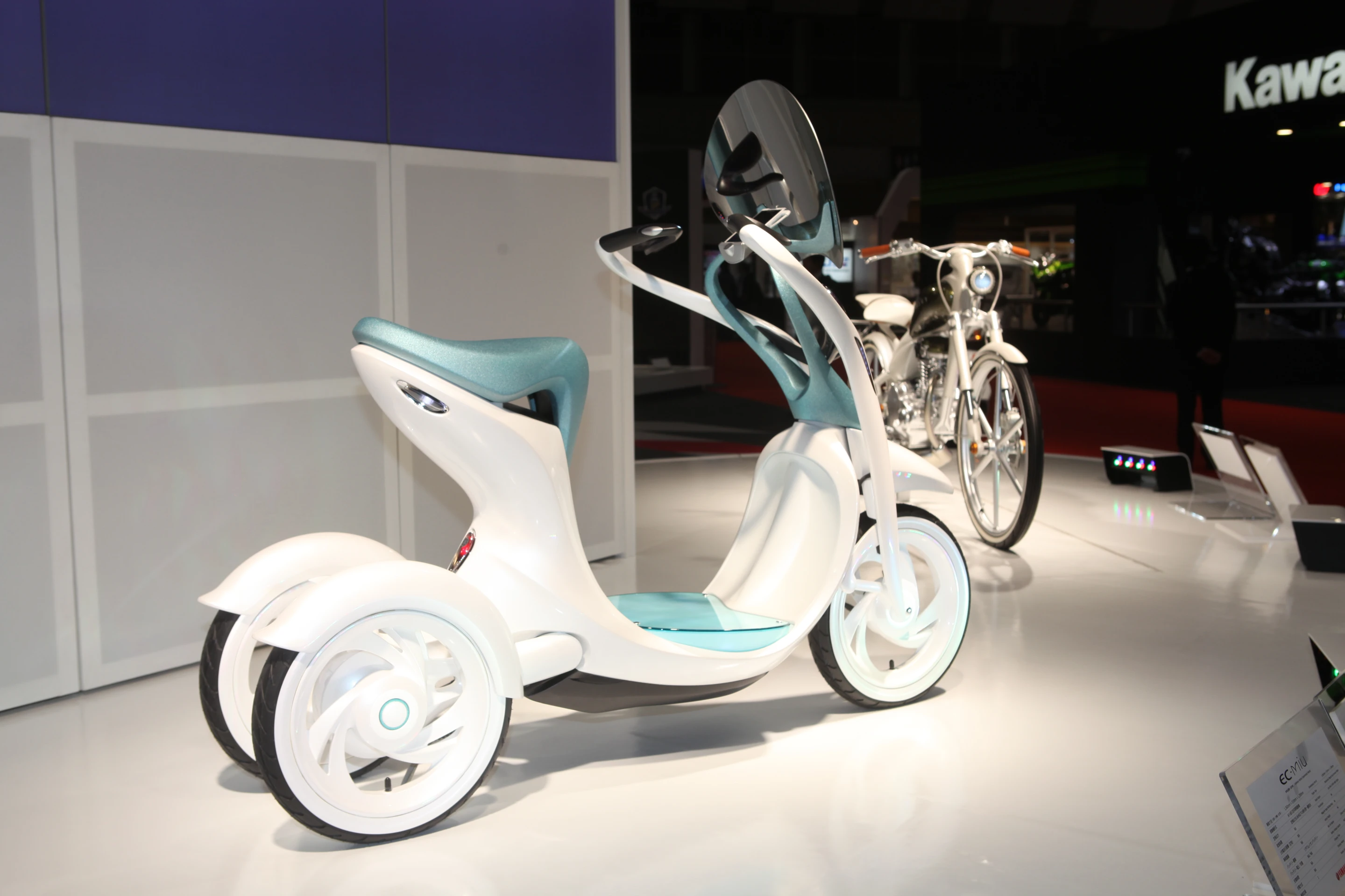 The Yamaha EC-Mui on display in Tokyo