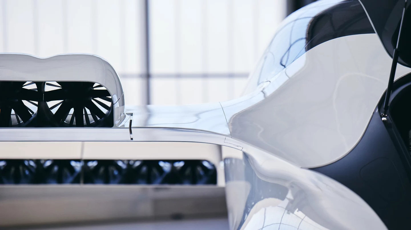 Lilium will be outsourcing both the carbon composites and aircraft body manufacturing to companies that are already fully aerospace certified