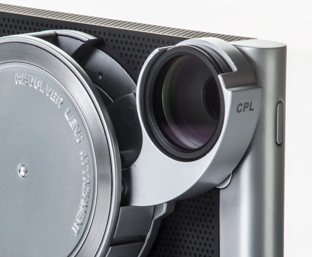 Each Z-Optics lens twists and locks into position and pops out from within the housing before being pushed and locked in front of the iPhone's own lens