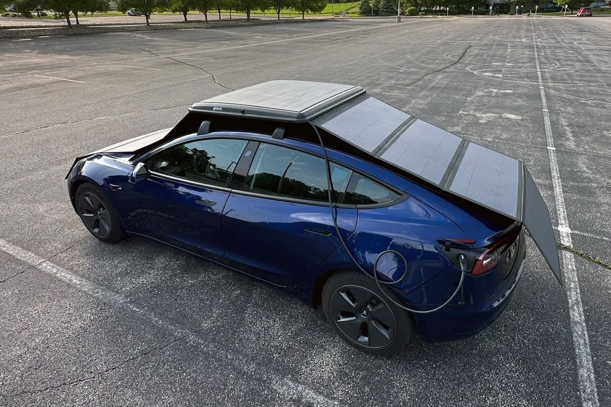 GoSun's EV Solar Charger expands by six times to provide a meaningful charge and range boost while the car is parked