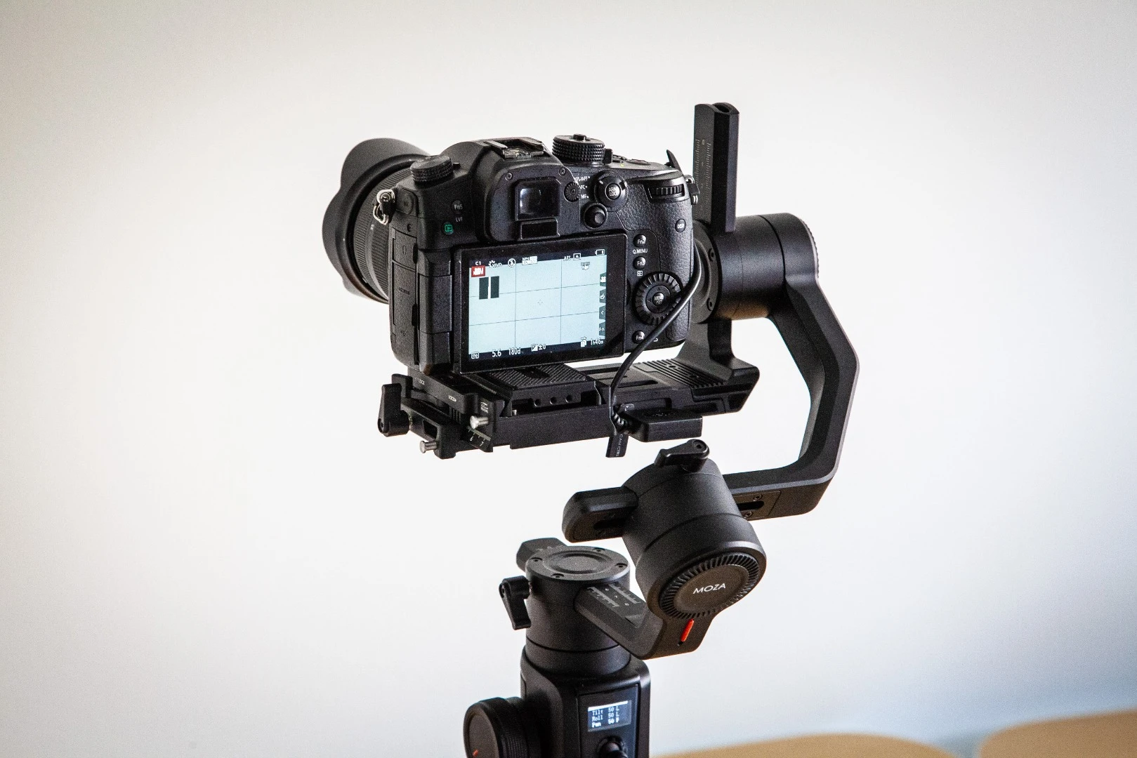 Unrestricted view of the rear screen is a huge step forward over the Air