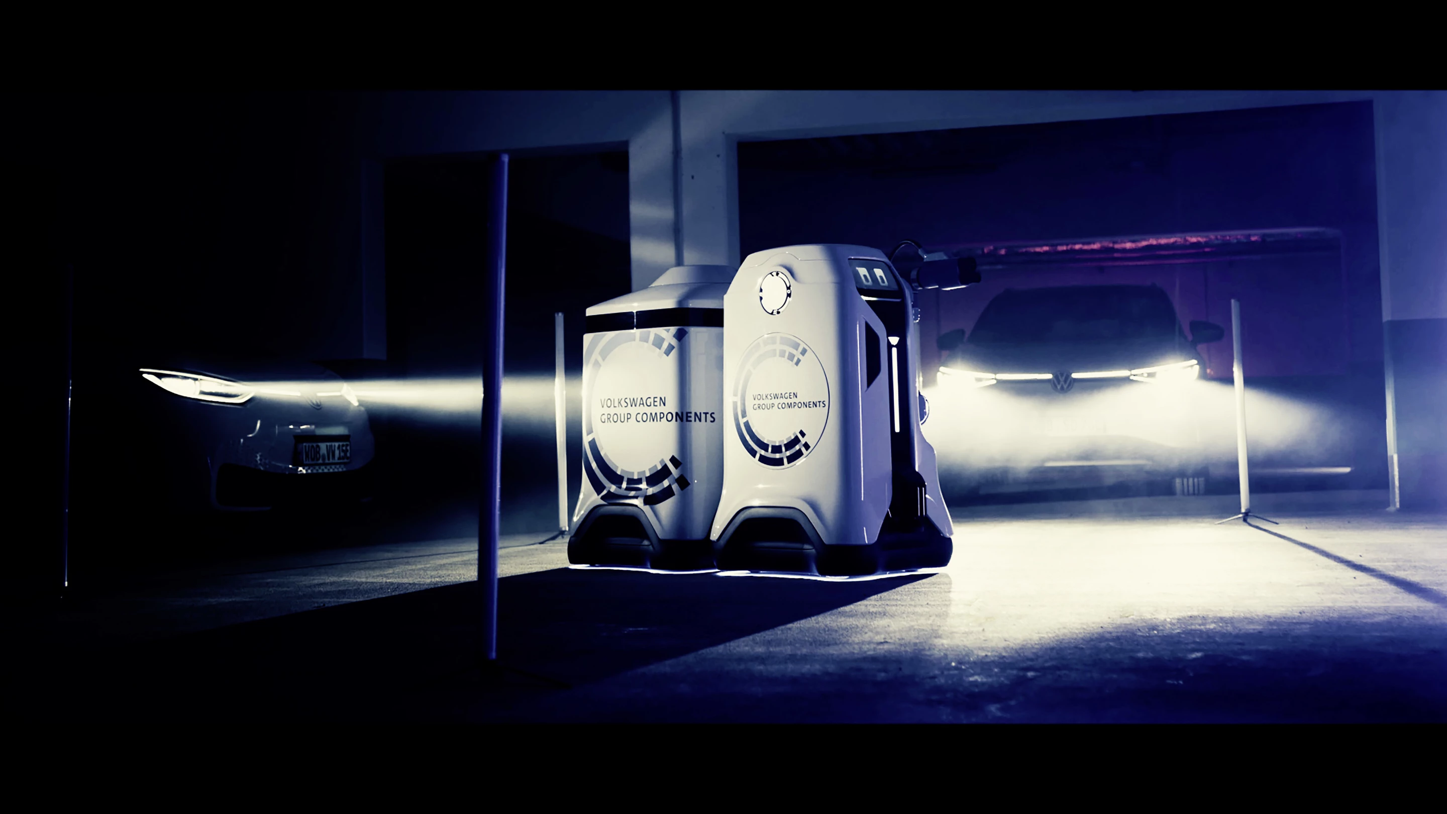 The first glimpse of VW's mobile charging robot, with battery "trailer" in tow