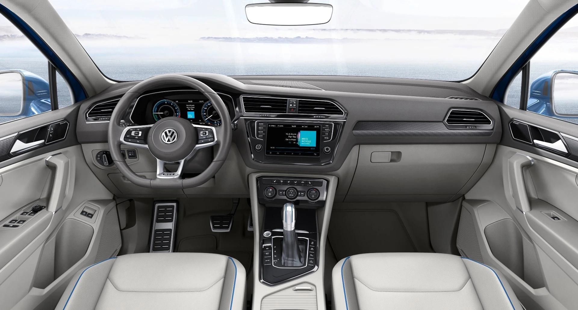 VW's touchscreen display will support Android and Apple phones