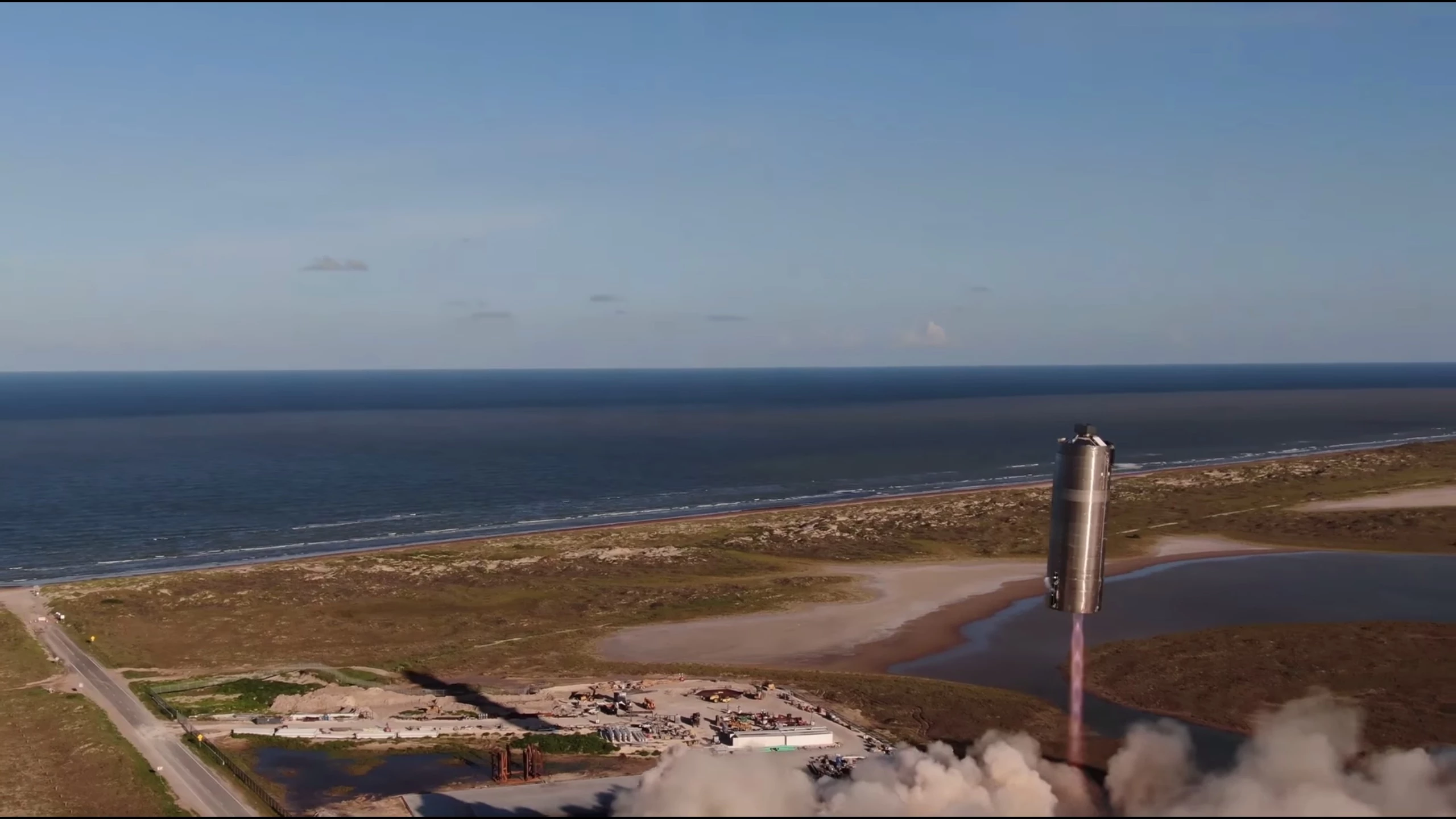The Starship SN5 to an altitude of 150 meters over SpaceX's Texas test facility