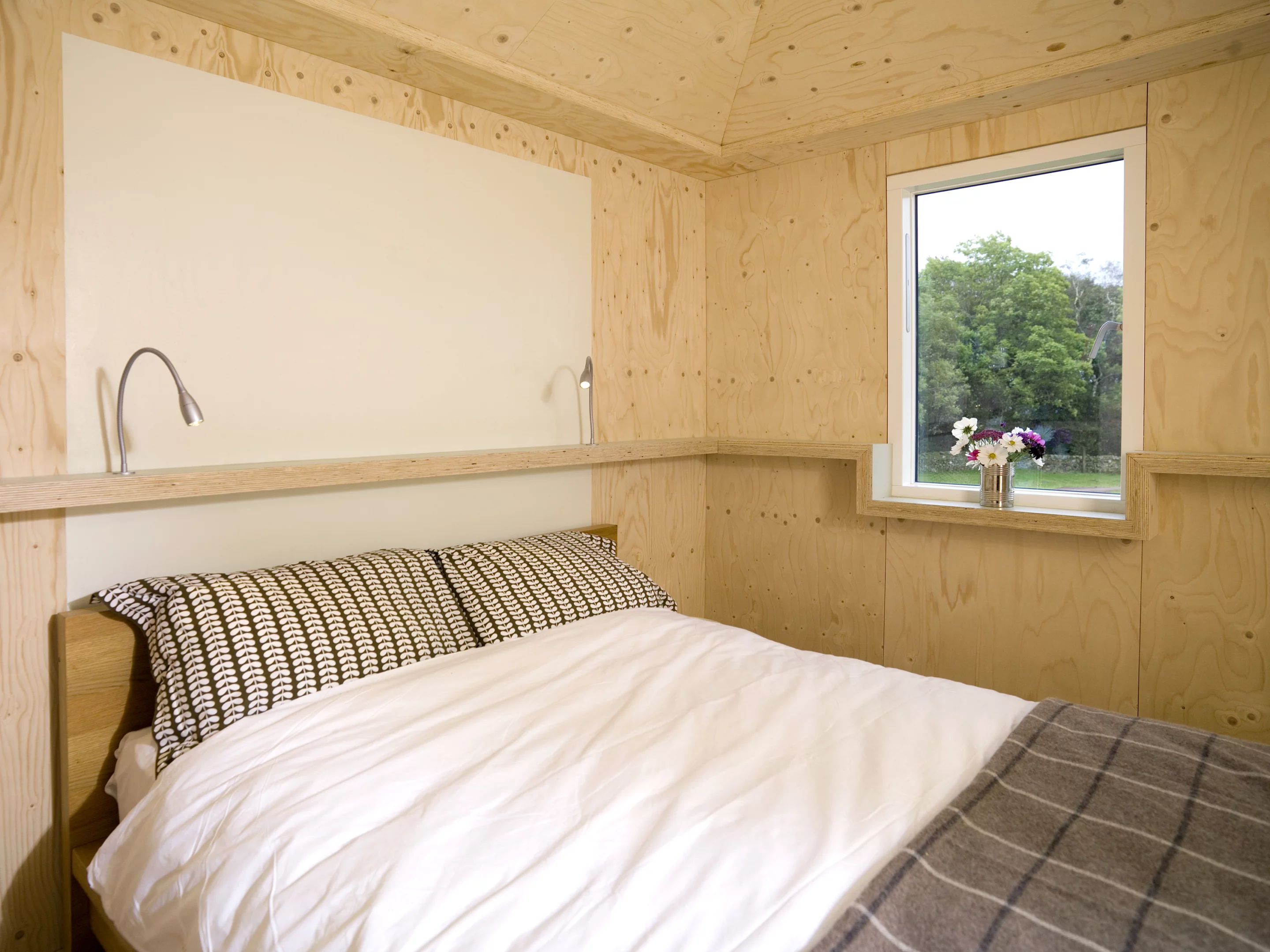 A bedroom, based on one 9 sq m (96.8 sq ft) module (Photo: Echo)
