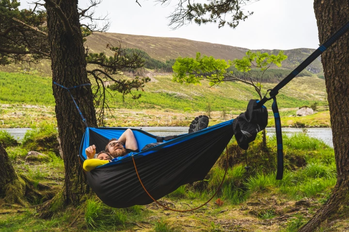 The Koala V2 Maxx makes it possible to hang together