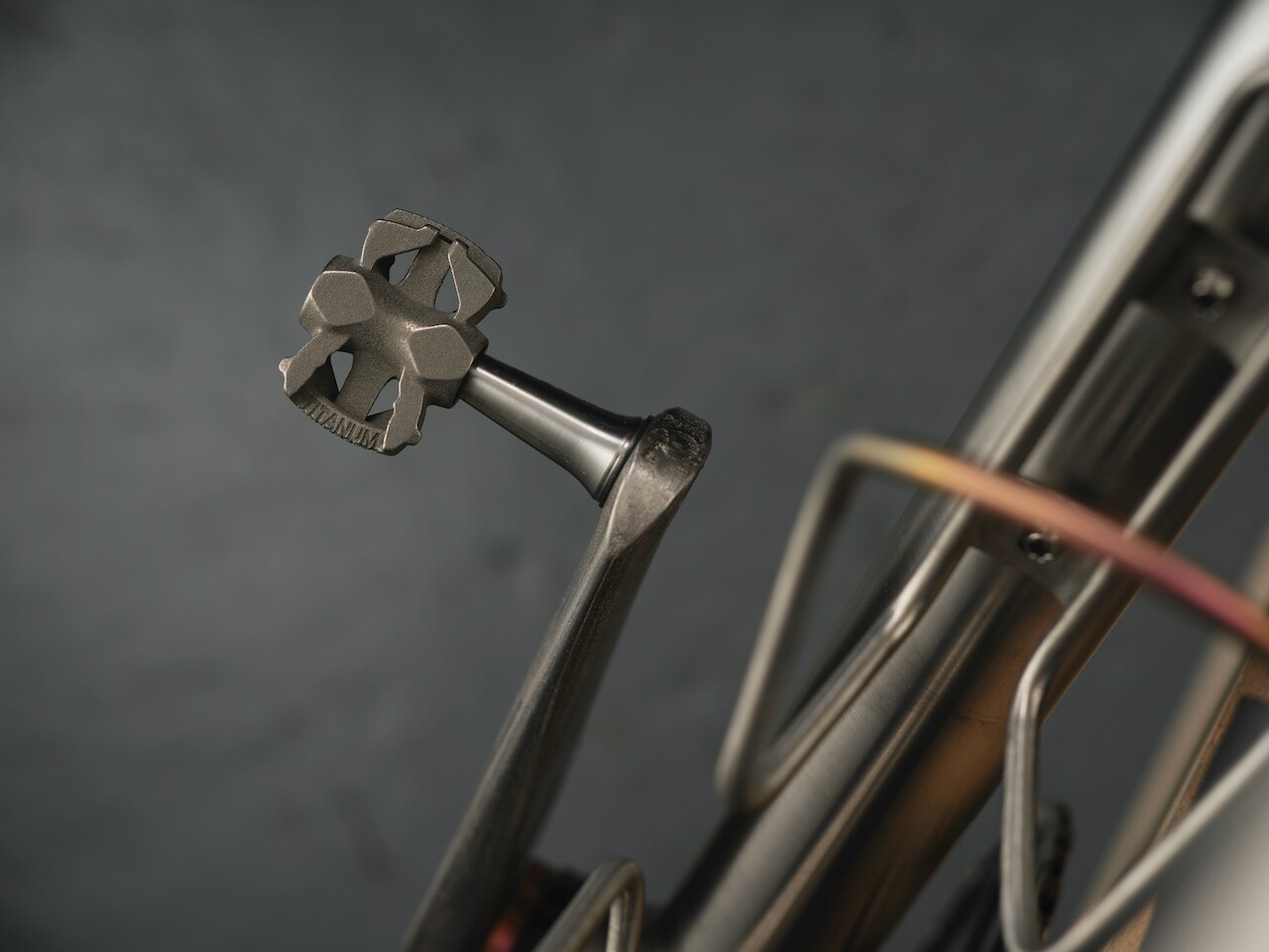 The MyTi's open structure is said to allow mud to be pushed through, when used on mountain bikes