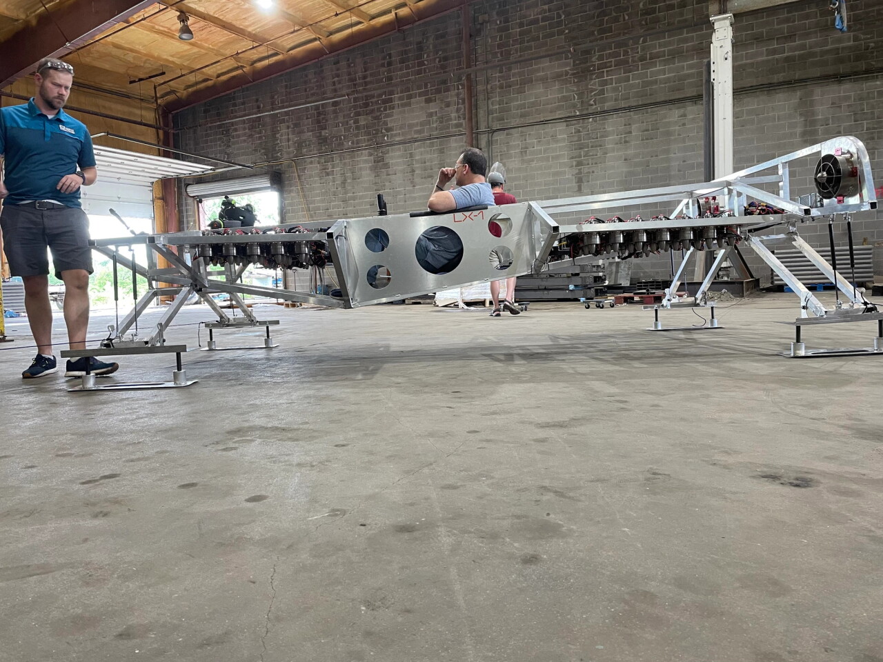 LEO Flight reveals alpha prototype for its eVTOL flying hypercar - Techno Blender