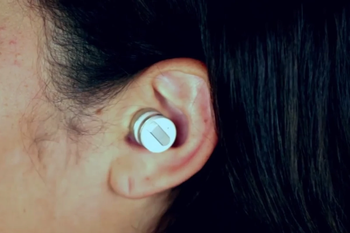 The Dot claims the title of "world's smallest Bluetooth headset"