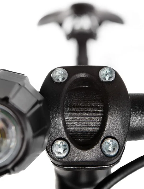 The Invincible bike features proprietary locking bolts attaching all the components to the frame